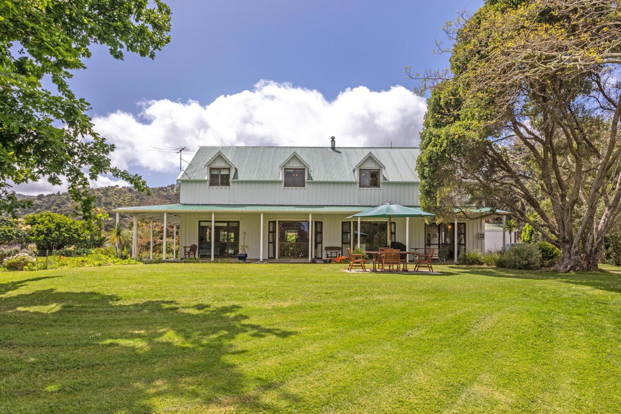 Jacaranda Lodge Coromandel Exterior foto